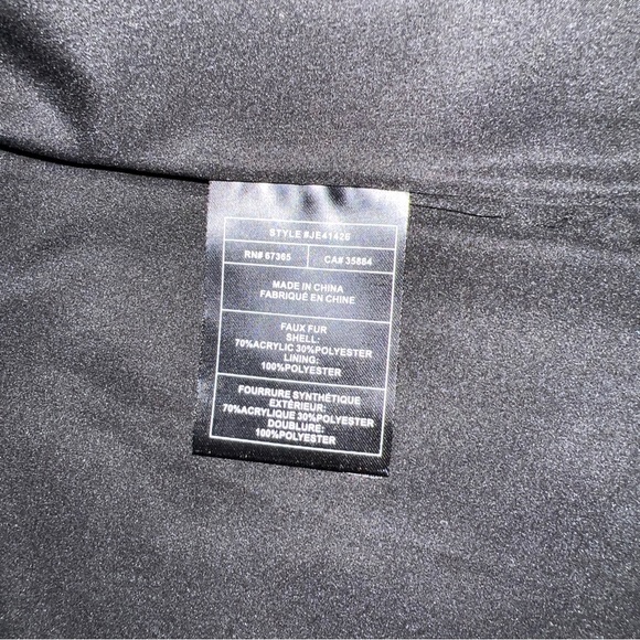 JACK By BB Dakota Womens Faux Fur Vest Brown Lined V Neck M Soft Versatile EUC - Picture 3 of 7